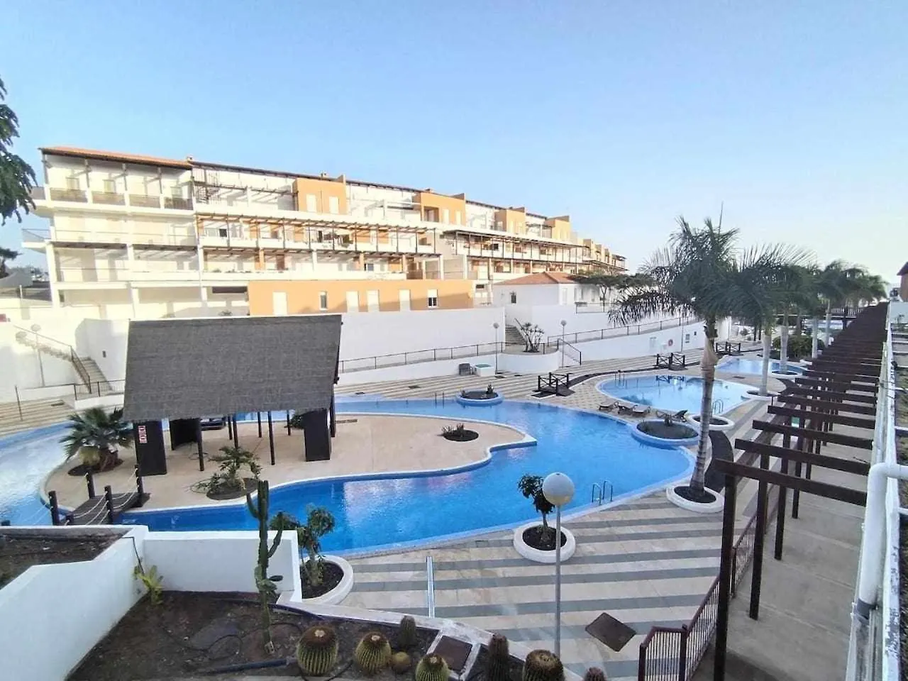 Rentenerife Magec Swing & Sun Amarilla Golf San Miguel de Abona 0*,  España